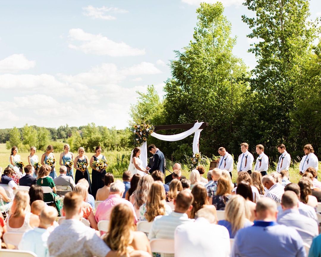 dellwood-barn-wedding-cost-what-you-need-to-know