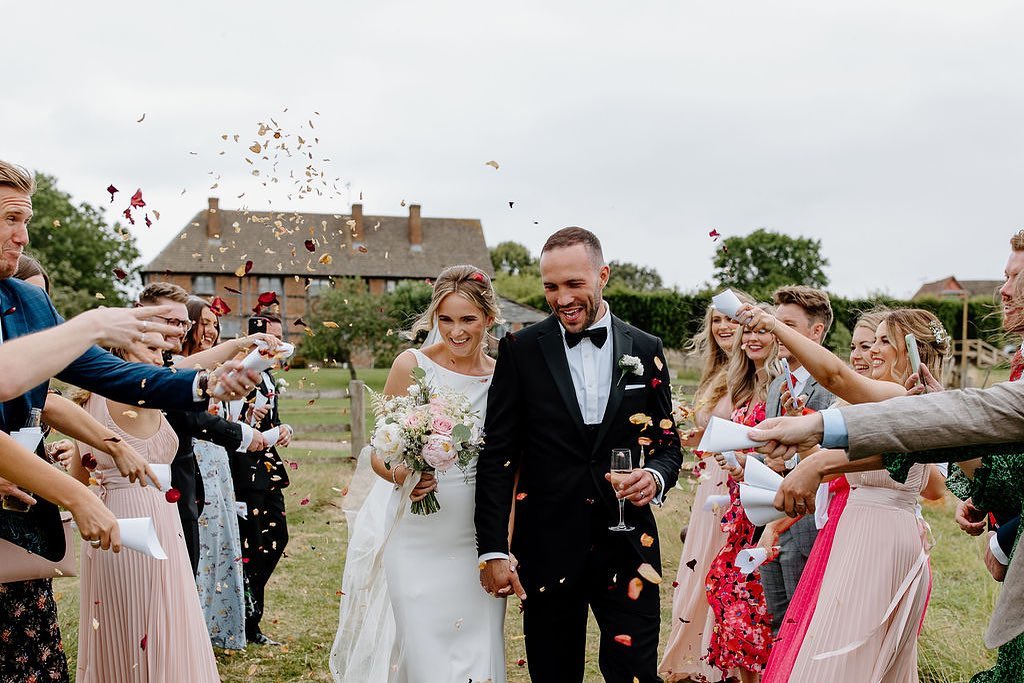 How Much Does a Tux Cost to Buy? Bridespedia